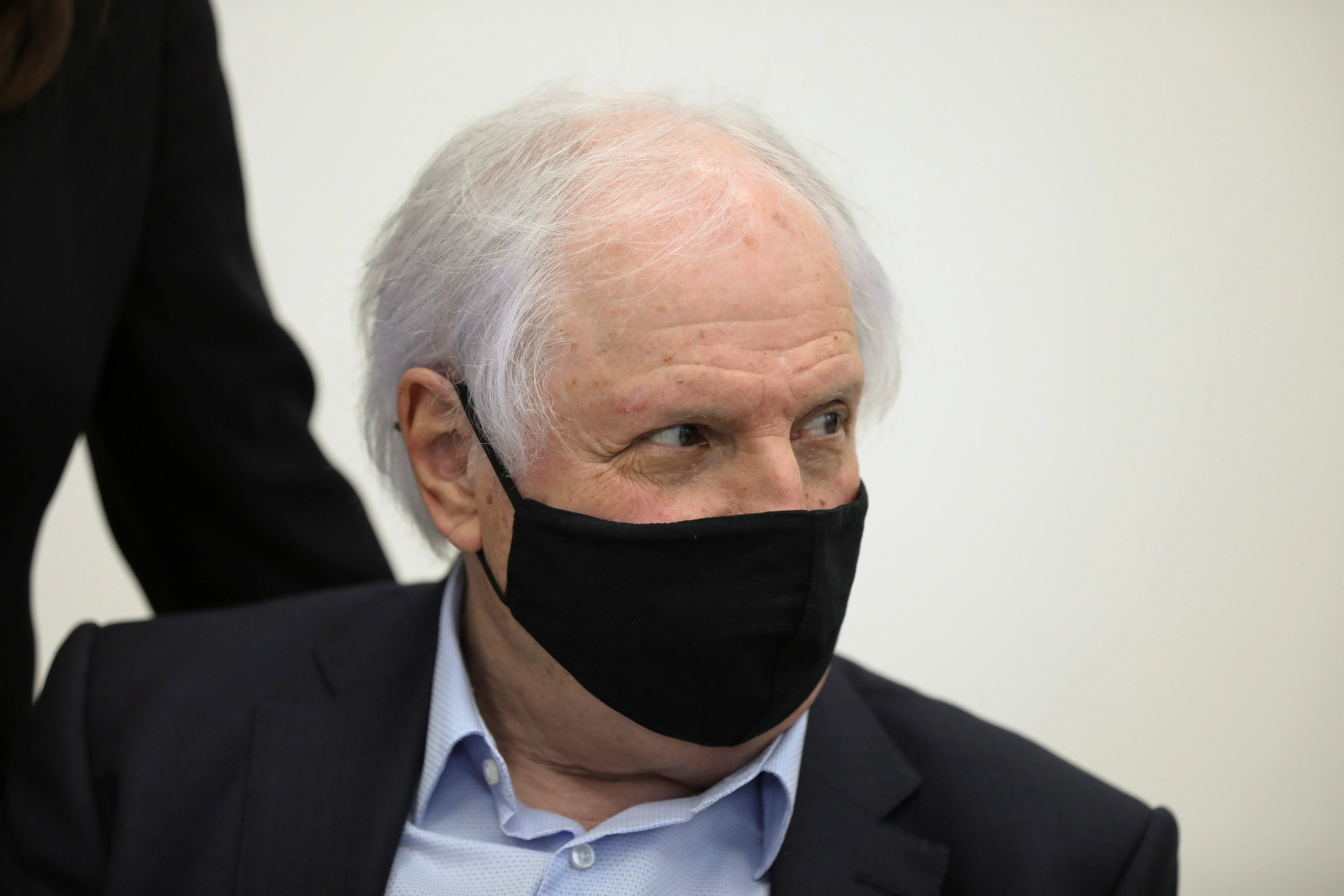 שאול אלוביץ', מבעלי השליטה בקבוצת בזק