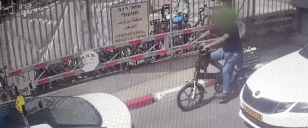 איכילוב, חטיפה