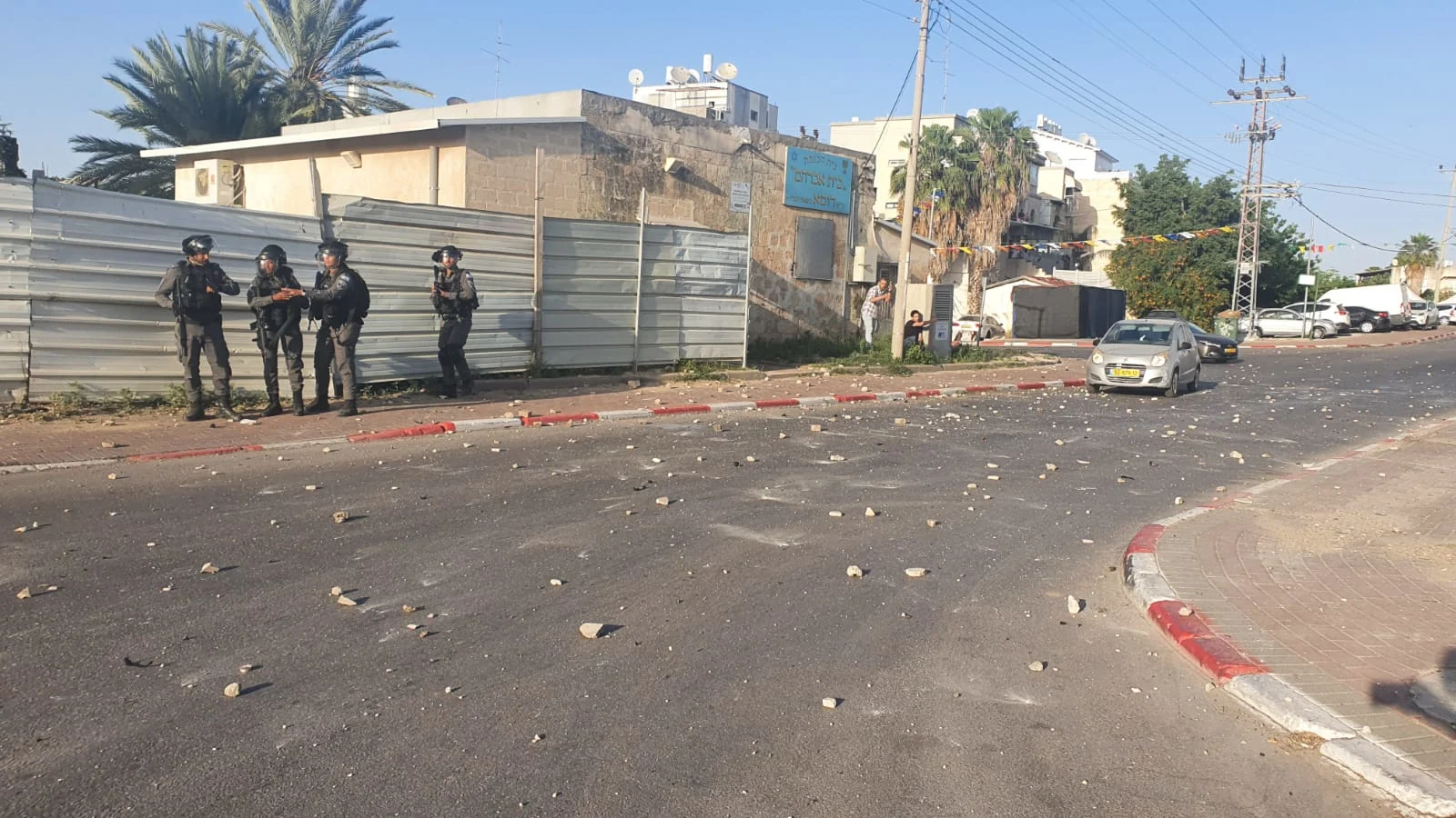 התפרעויות בהלוויית הצעיר הערבי שנהרג מירי יהודי בלוד