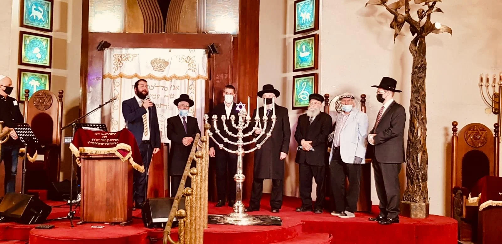 צבי גרינהיים באירוע דתי