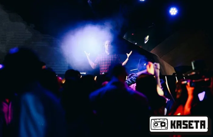 עומר באואר בעלי חברת קסטה