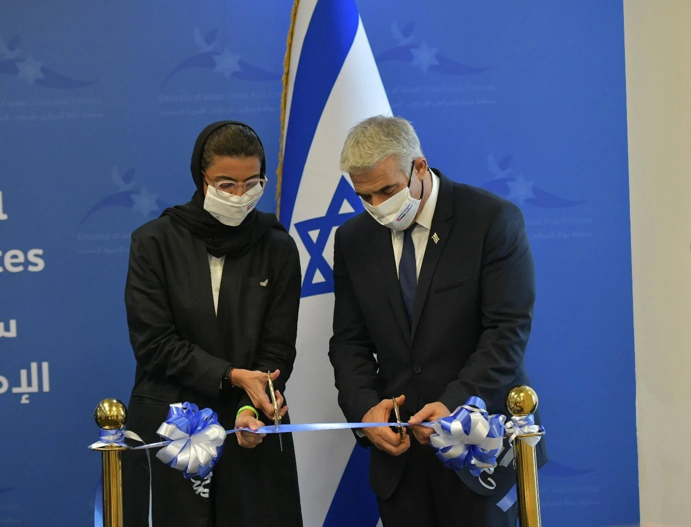 יאיר לפיד חונך את השגרירות באיחוד האמירויות