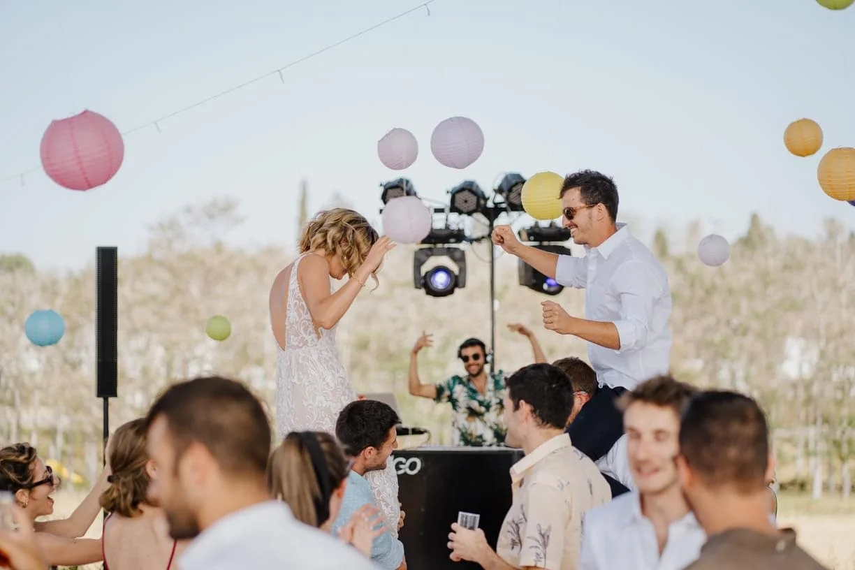 גל פונגו עושה שמח בחתונה