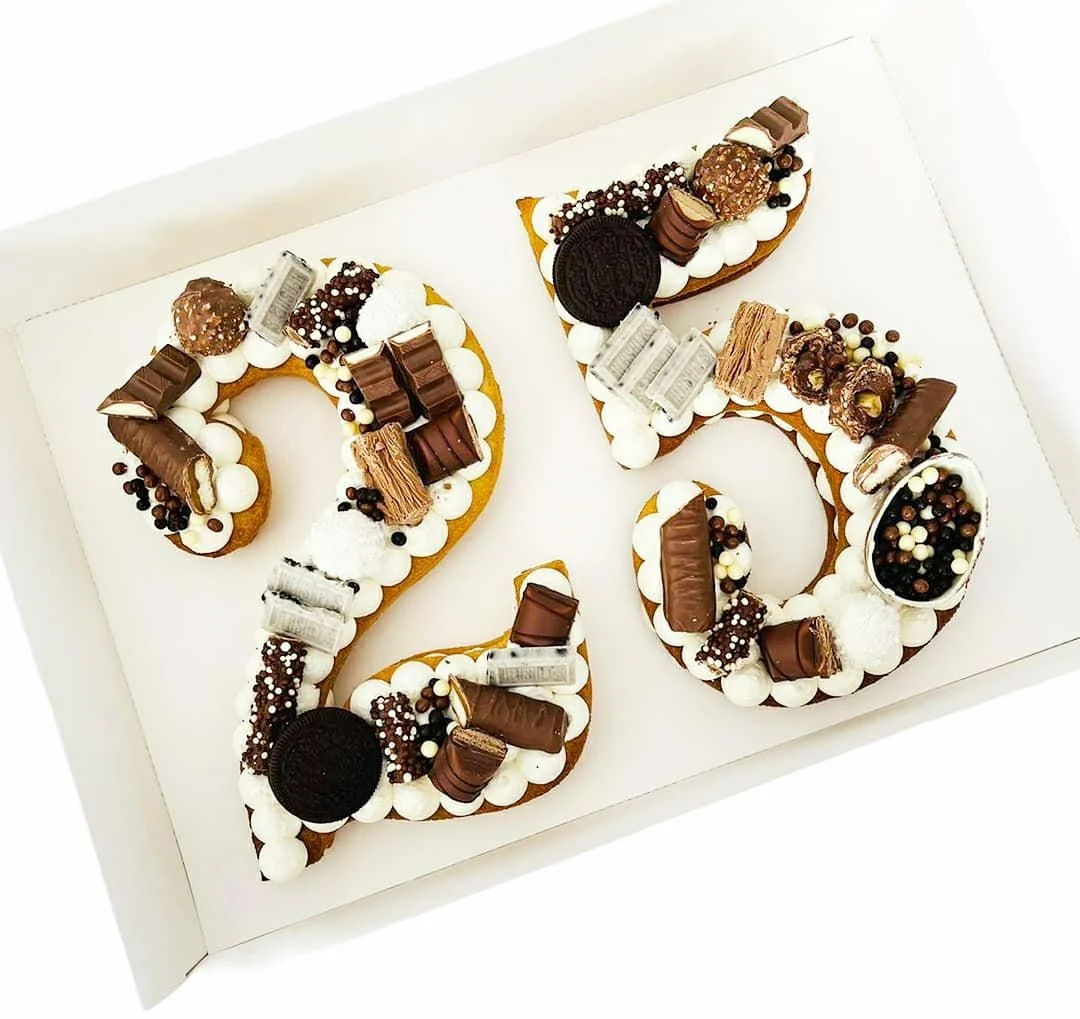 עוגת יומהולדת 25 ע''י בתאל טספאי