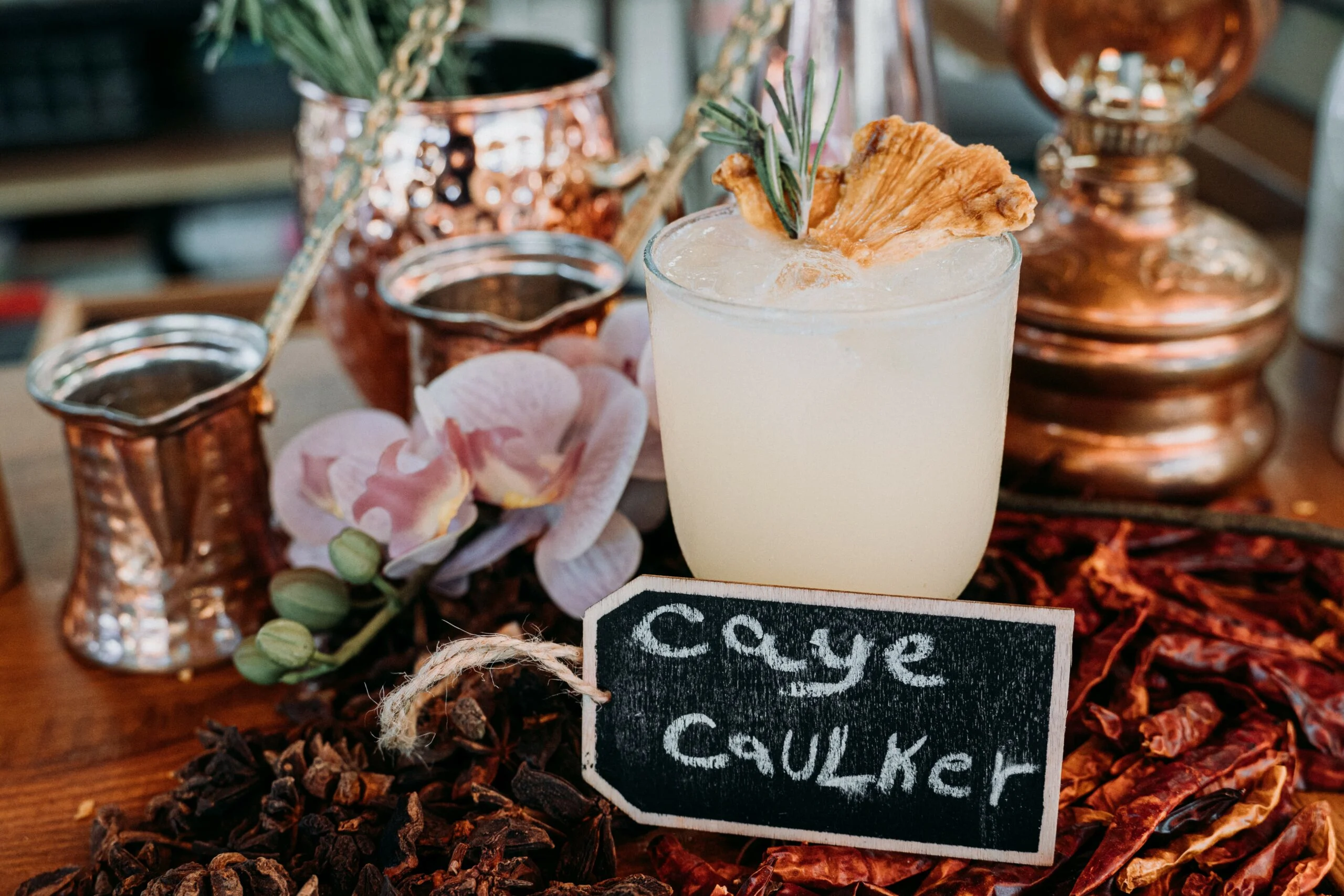 Fruit & Cheers פרוט אנד צ'יר