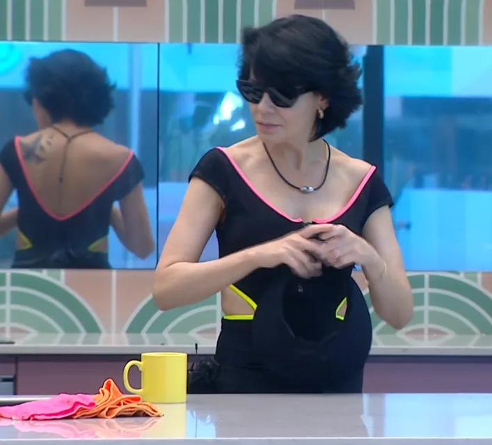 דנה רון סופיסטיקייטד