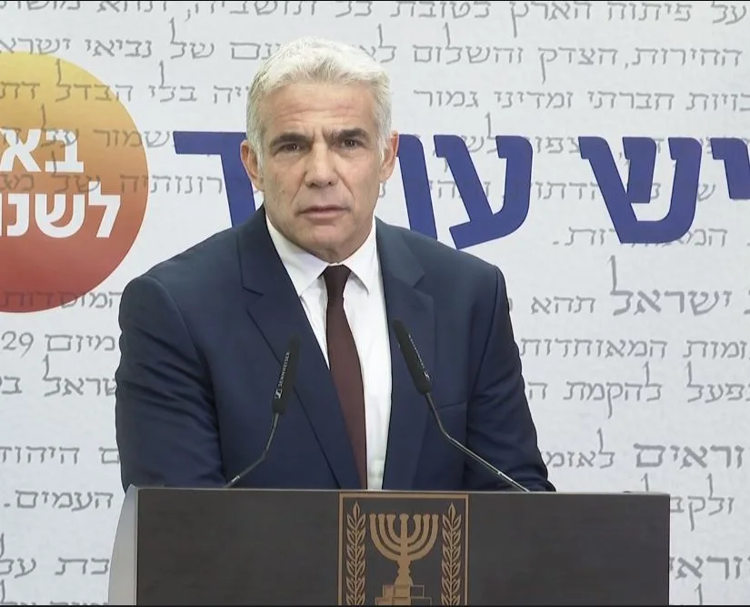 שר החוץ וראש הממשלה החליפי יאיר לפיד