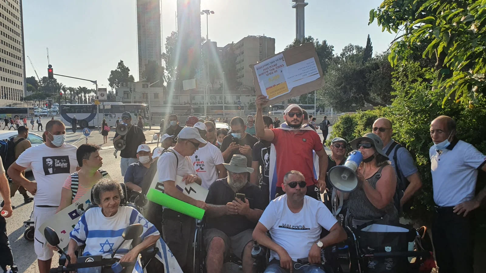 מחאה נכים הפגנה נתיבי איילון