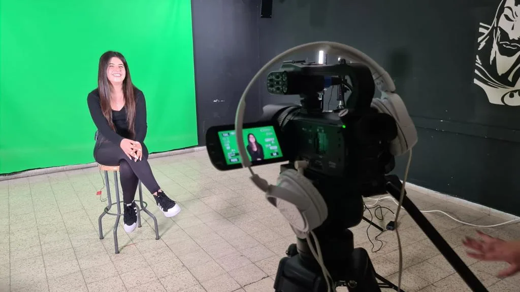 מאיה בצילומי הסרט