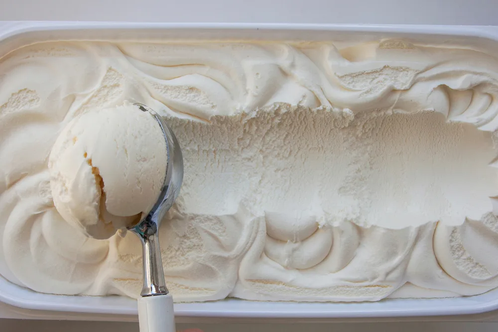 Vanilla,ice,cream,flat,lay.,top,view.,spoon,for,ice