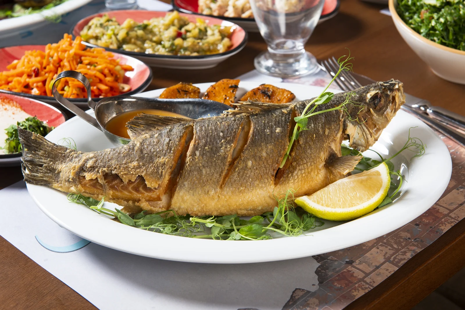 מנת דג מטוגנת מסעדת סדפה