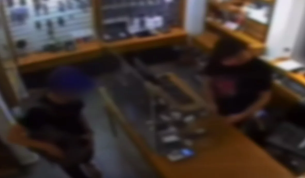 נער כתב אישום רצח עבריין מין חיים ויזמן נתניה רוכש רכישה סכין