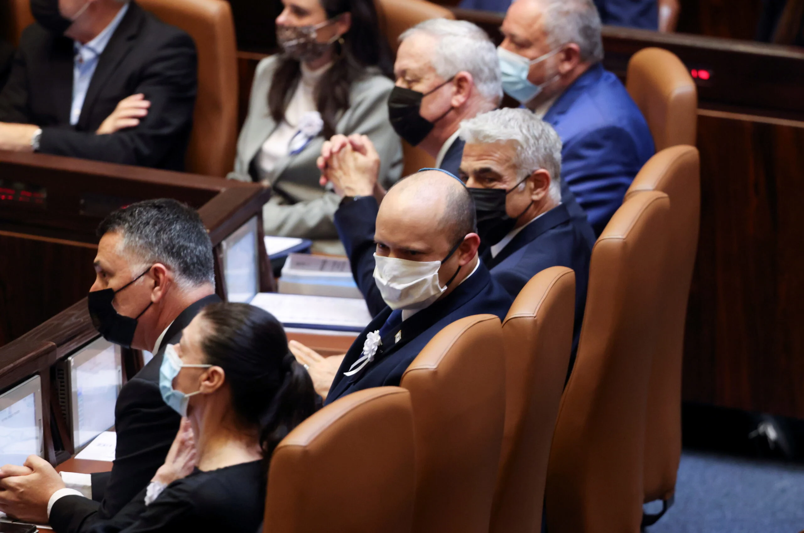 ממשלת בנט ממשלה נפתלי בנט יאיר לפיד בני גנץ אביגדור ליברמן