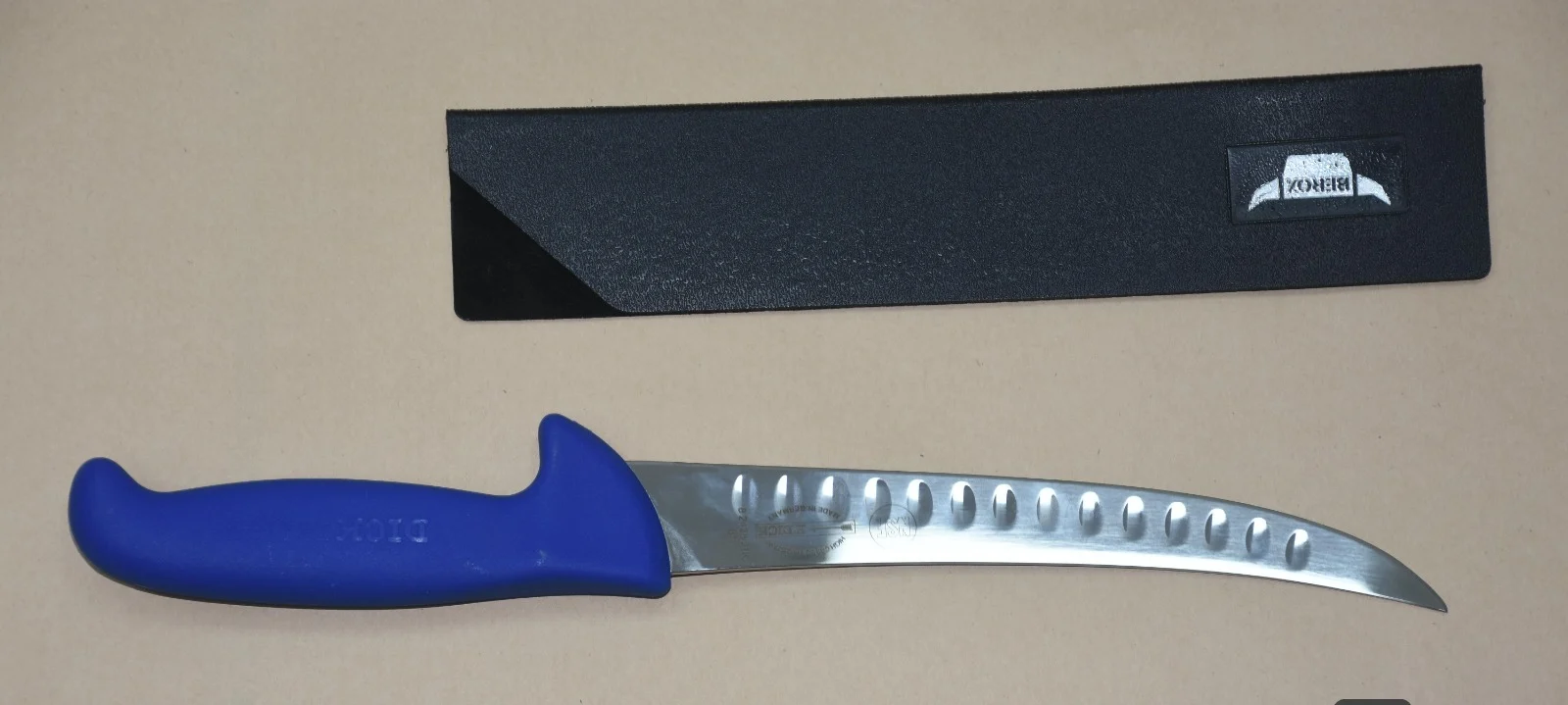 הסכין באמצעותה דקר לכאורה הנאשם את קורבנו