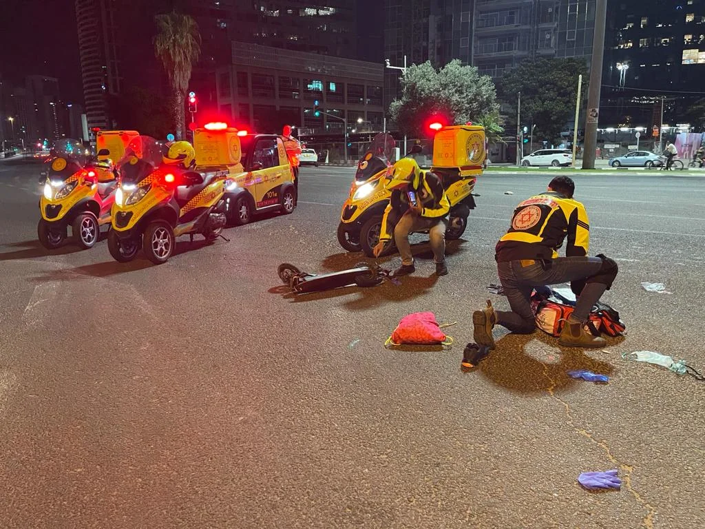 זירת תאונת קורקינט בתל אביב