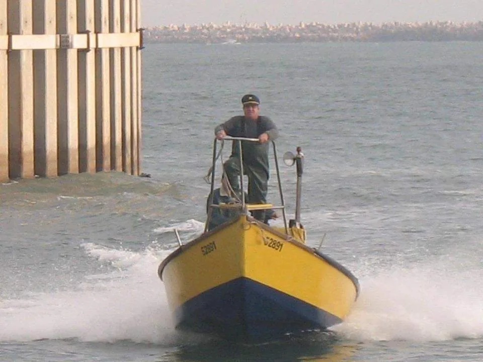 העסק של ההורים הים ואני נהפך לספר