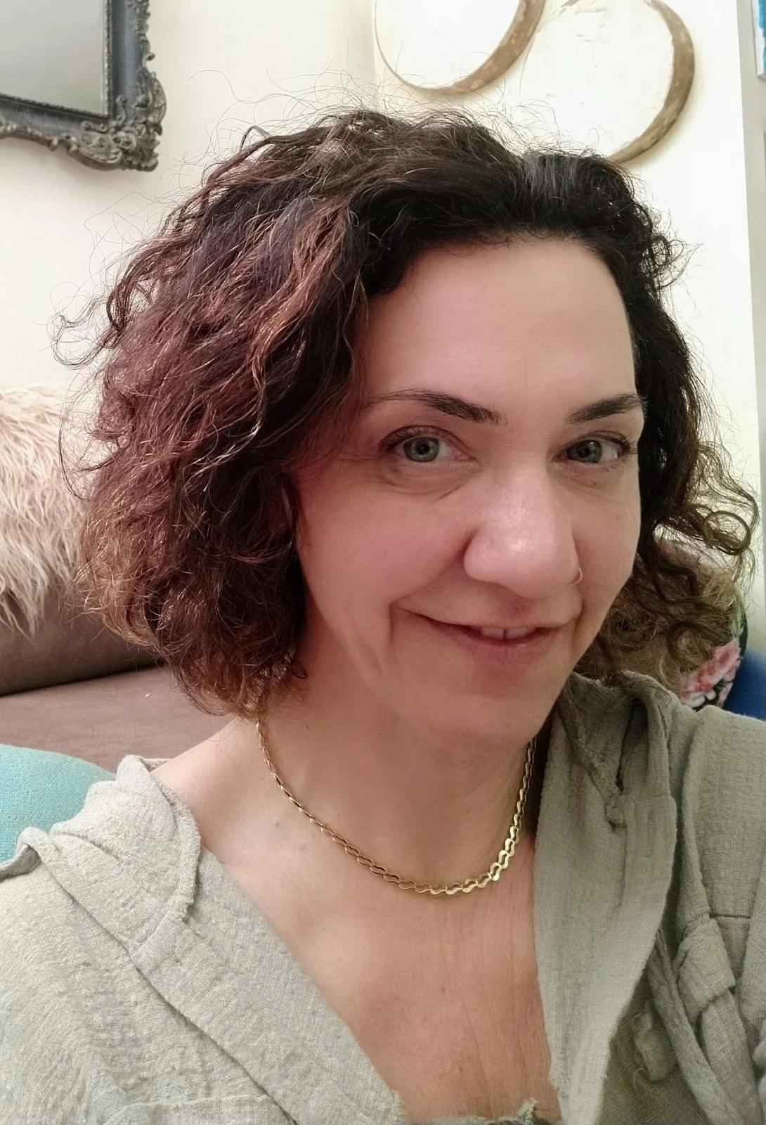 עפרה ברעלי בתמונת סלפי