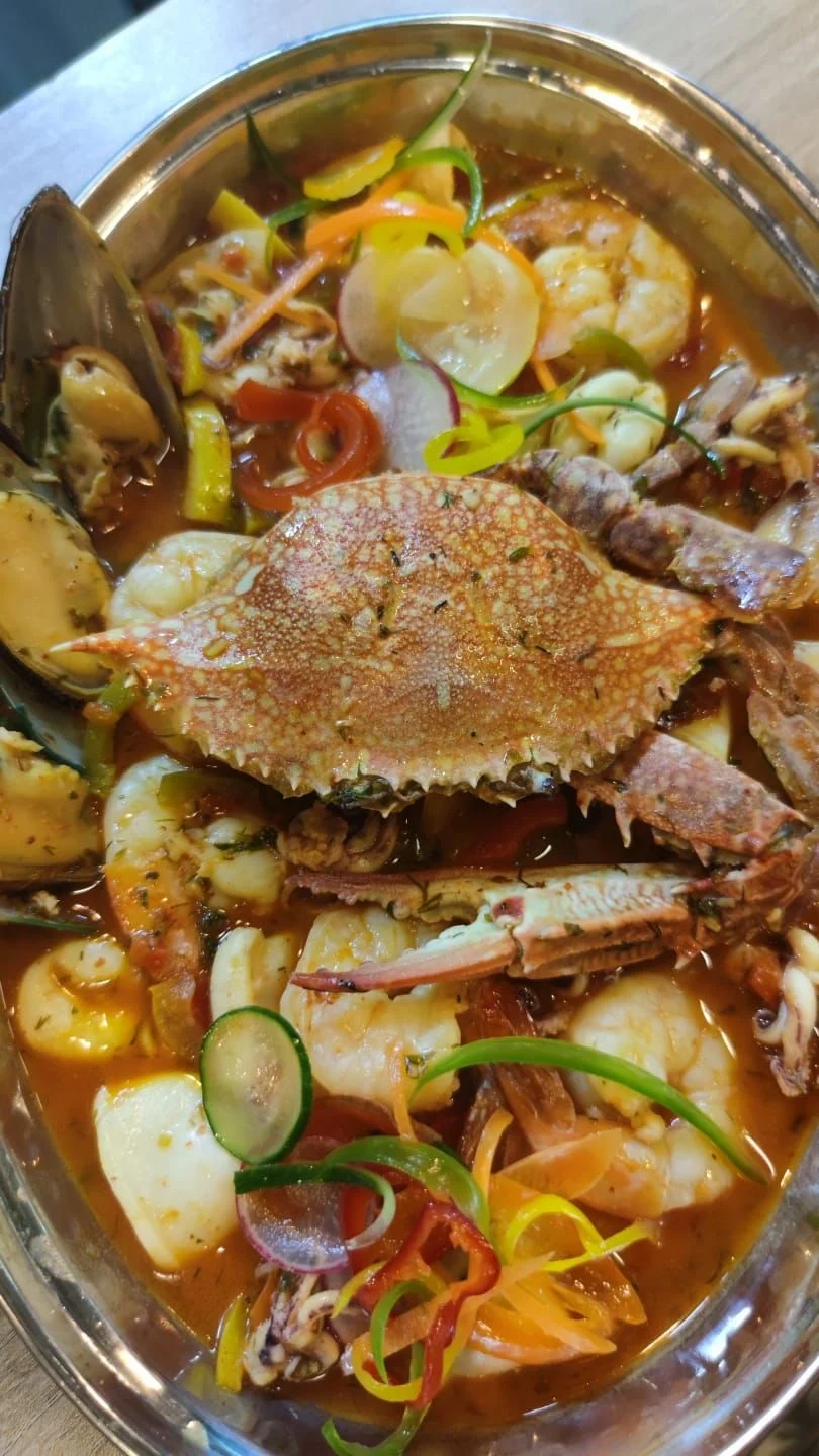 מנת תבשיל בטורקיז עכו