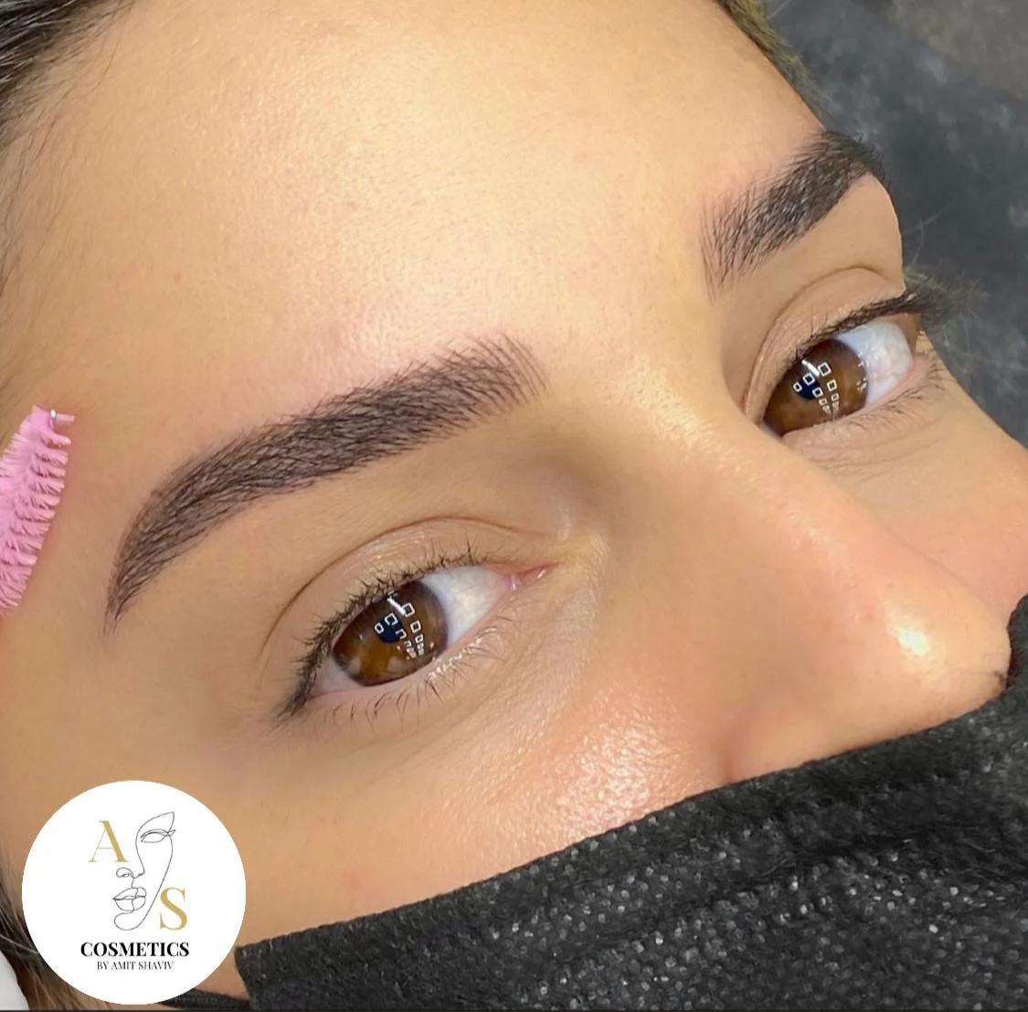 טיפול גבות אצל עמית שביב