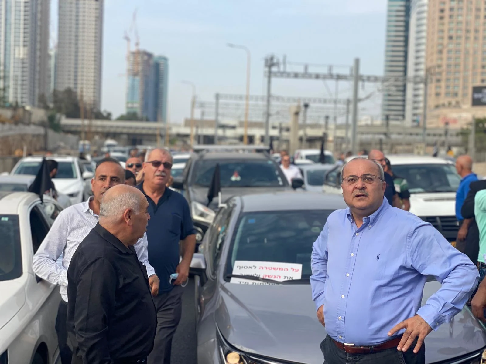 אחמד טיבי בשיירת ההפגנה