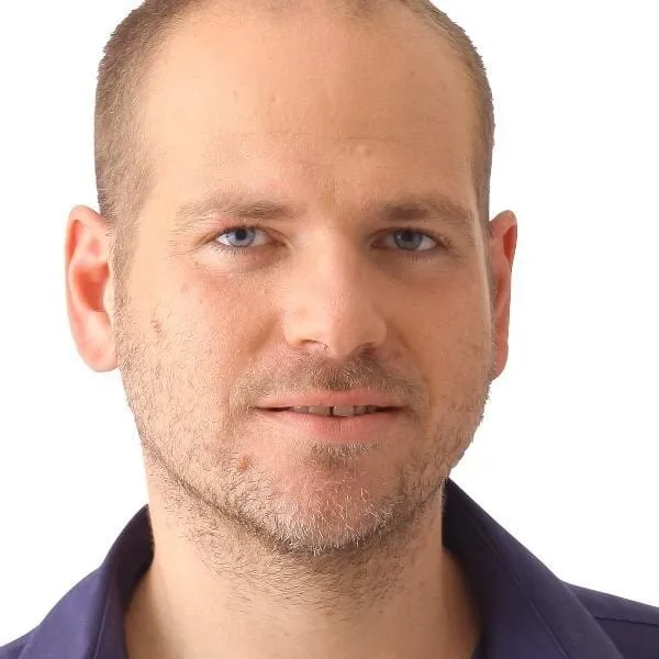 תומר דרור