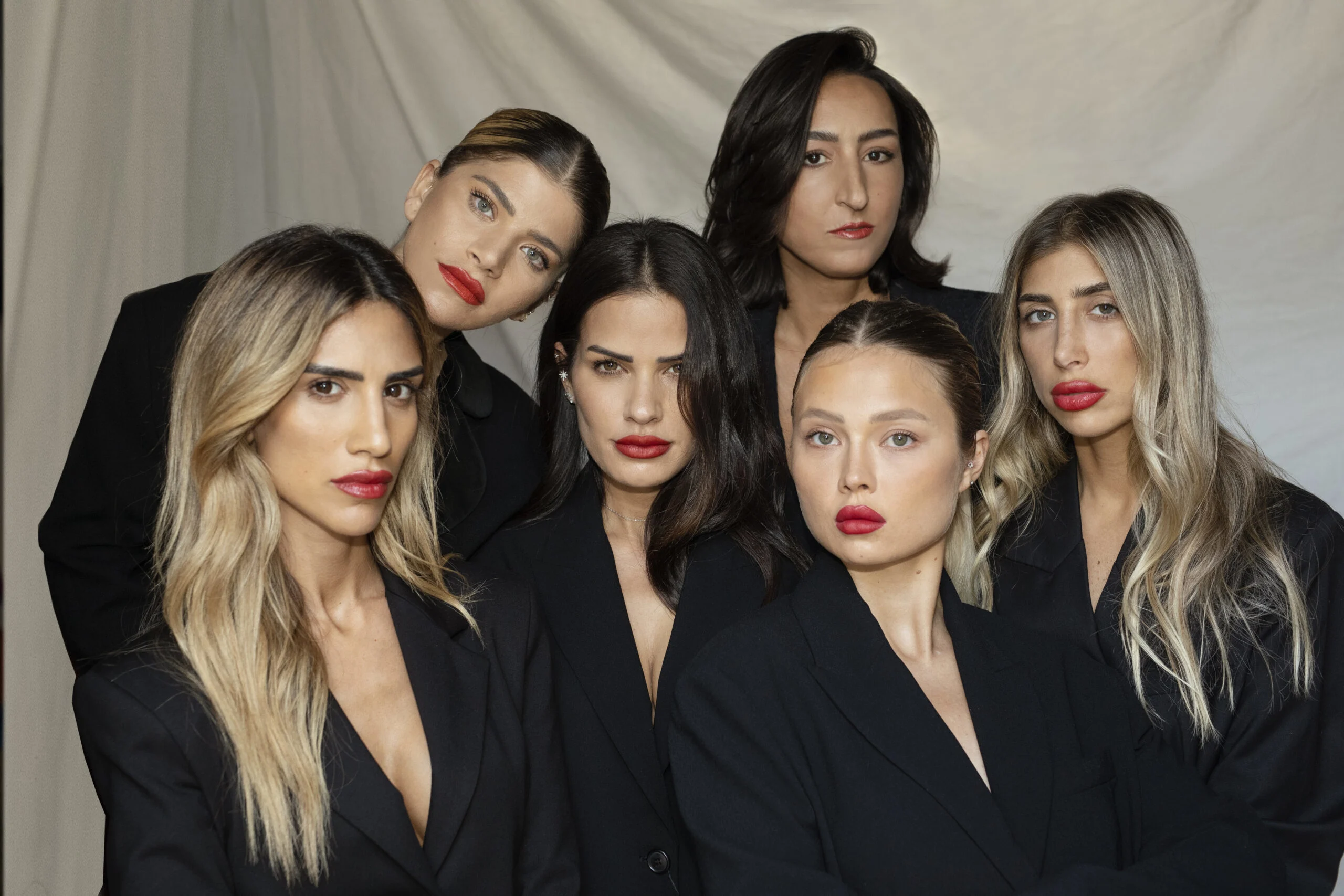 השורדות בסט צילומי מגזין ''את''