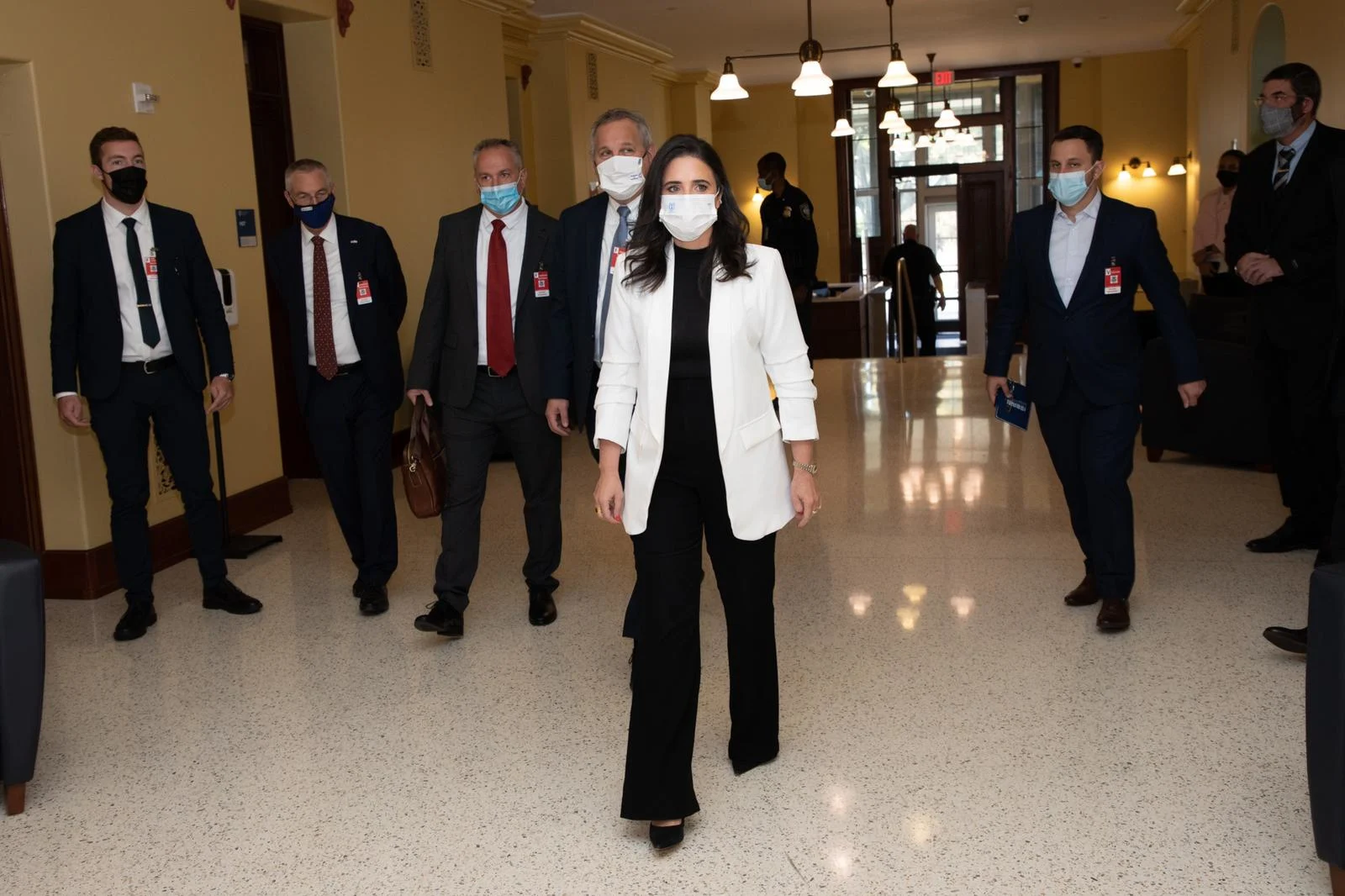 ''הזדמנות חד פעמית'' - שקד במפגש על האשרות לארה''ב