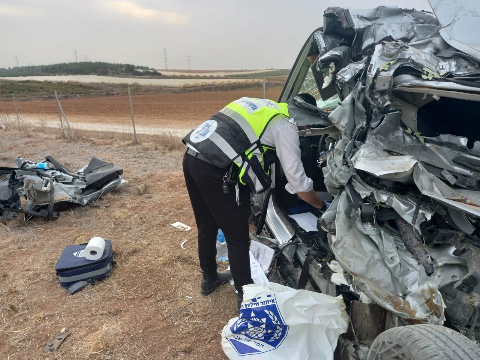 הרכב הפרטי שנפגע בתאונה עם משאית בכביש 6