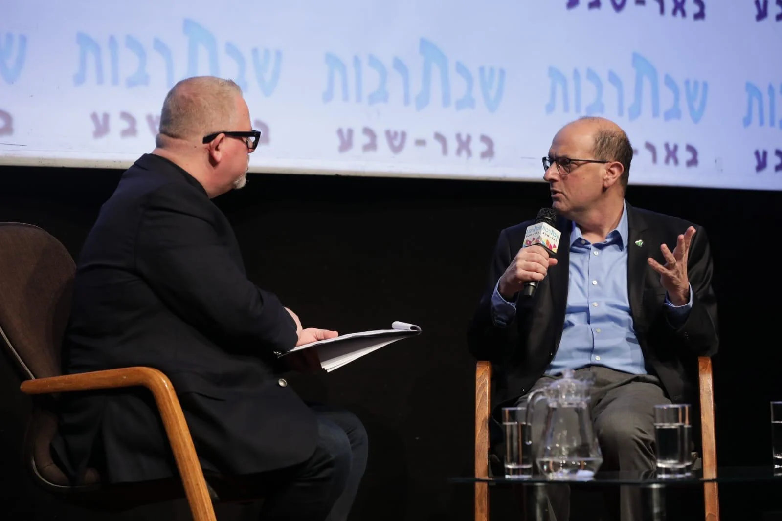 רועי כ''ץ עם מנהל סורוקה ד''ר שלומי קודש בשבתרבות