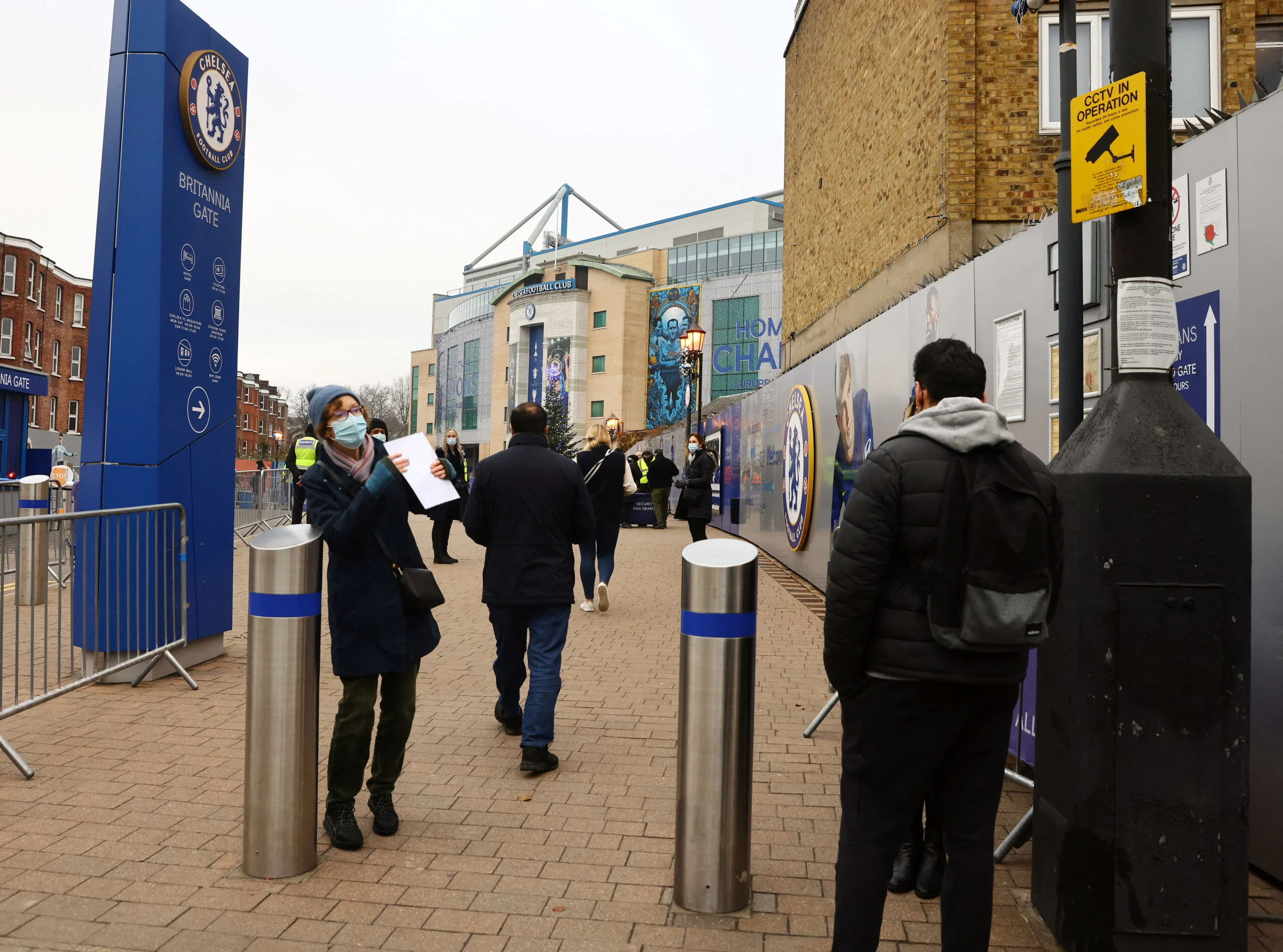 מתחם חיסונים מחוץ לאצטדיון של צ'לסי בלונדון
