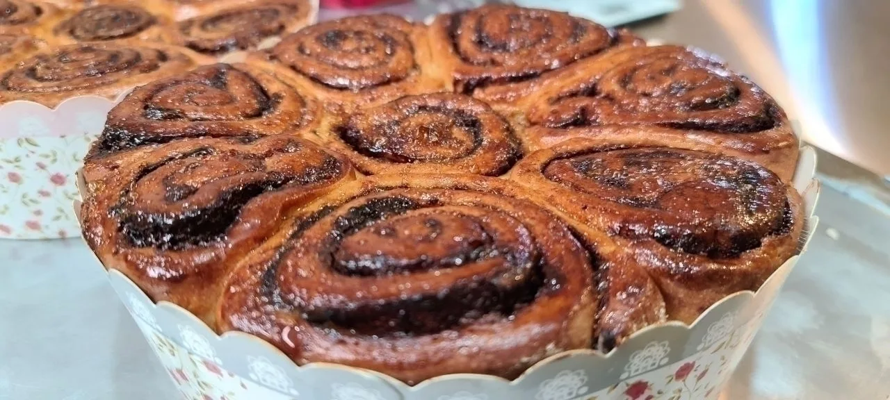 עוגת שמרים שושנים במילוי שוקולד נוטלה | צילום: יח''צ של מיכל ענבר
