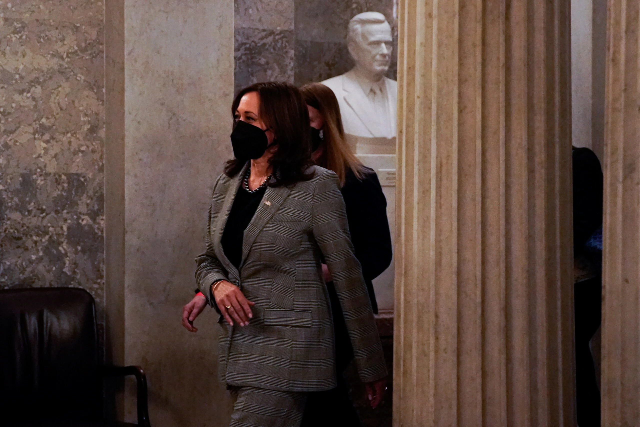 נשיא ארה''ב ארצות הברית ג'ו ביידן שנה לכהונה כהונה הבית הלבן קאמלה האריס