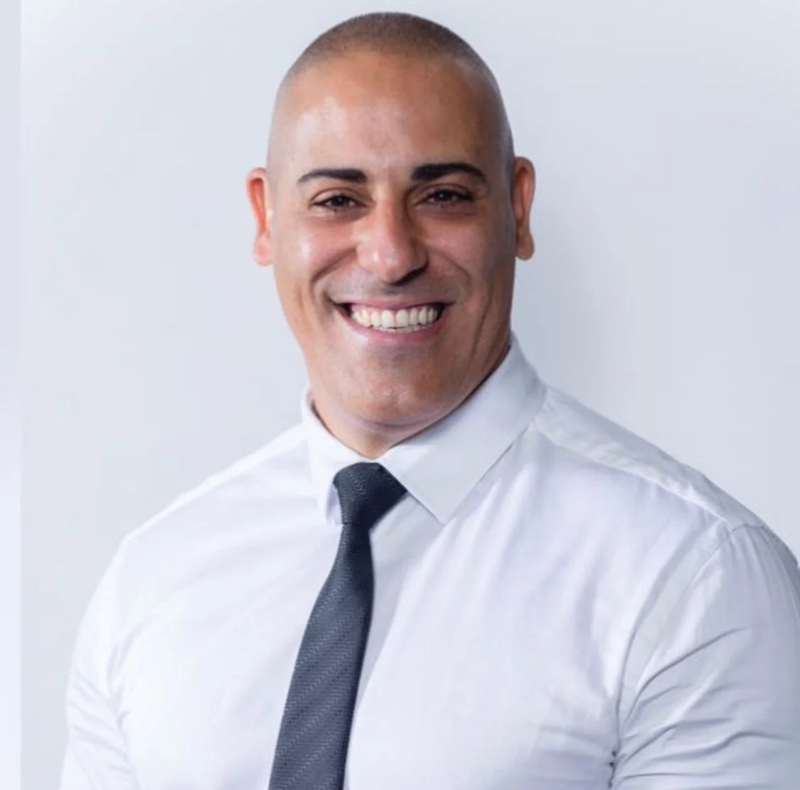 עו''ד עופר אלמוג המייצג את הגננת