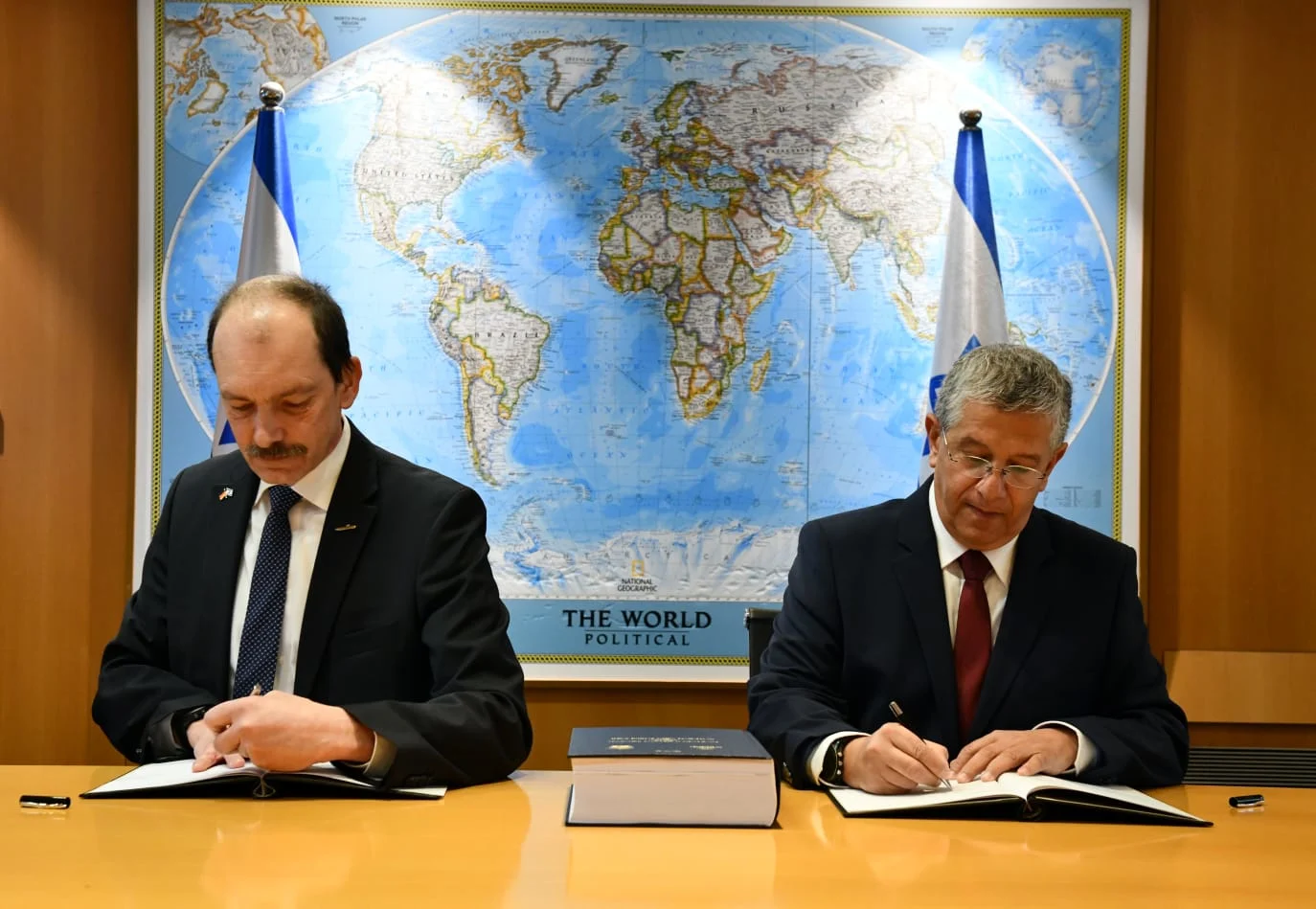 אמיר אשל עסקה עסקת צוללות צוללת טיסנקרופ גרמניה