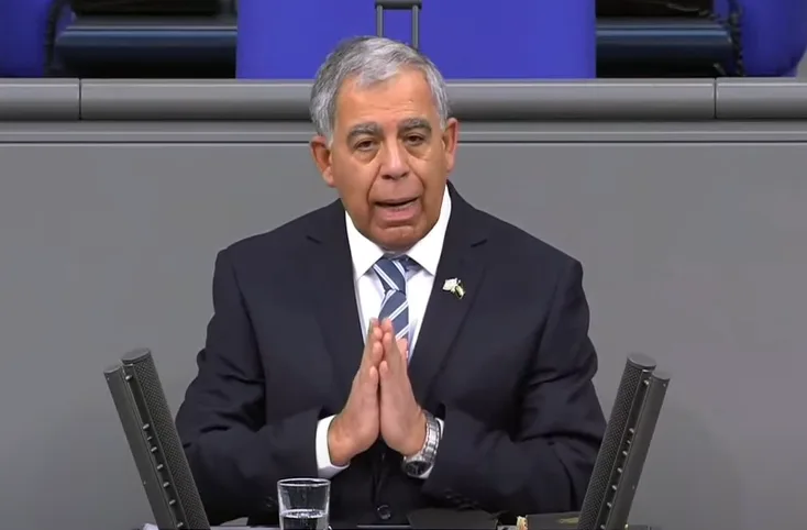 יו''ר הכנסת מיקי לוי נואם בבונדסטאג בטקס לציון יום השואה הבינלאומי