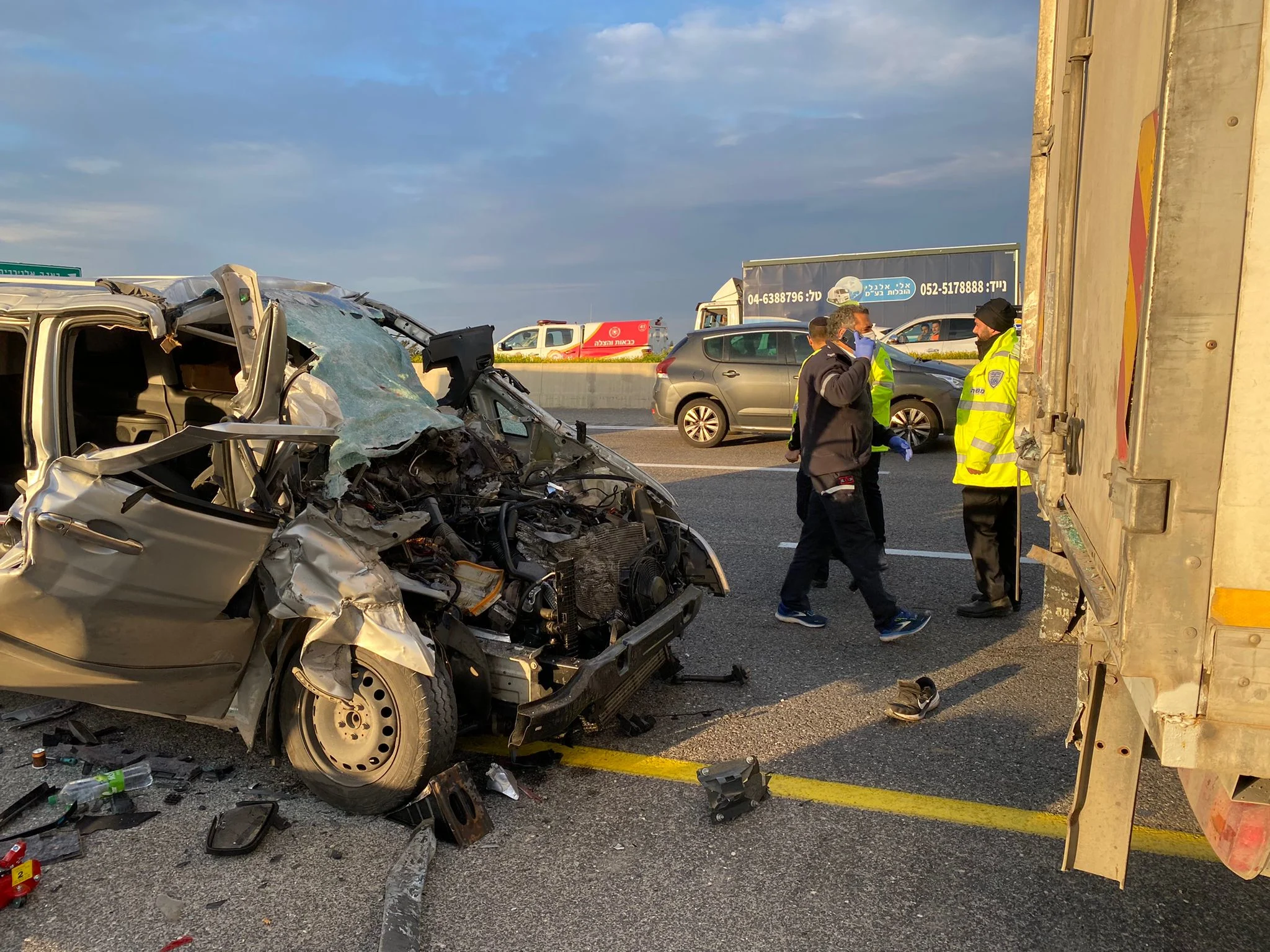 זירת התאונה בכביש 6 סמוך למחלף עירון