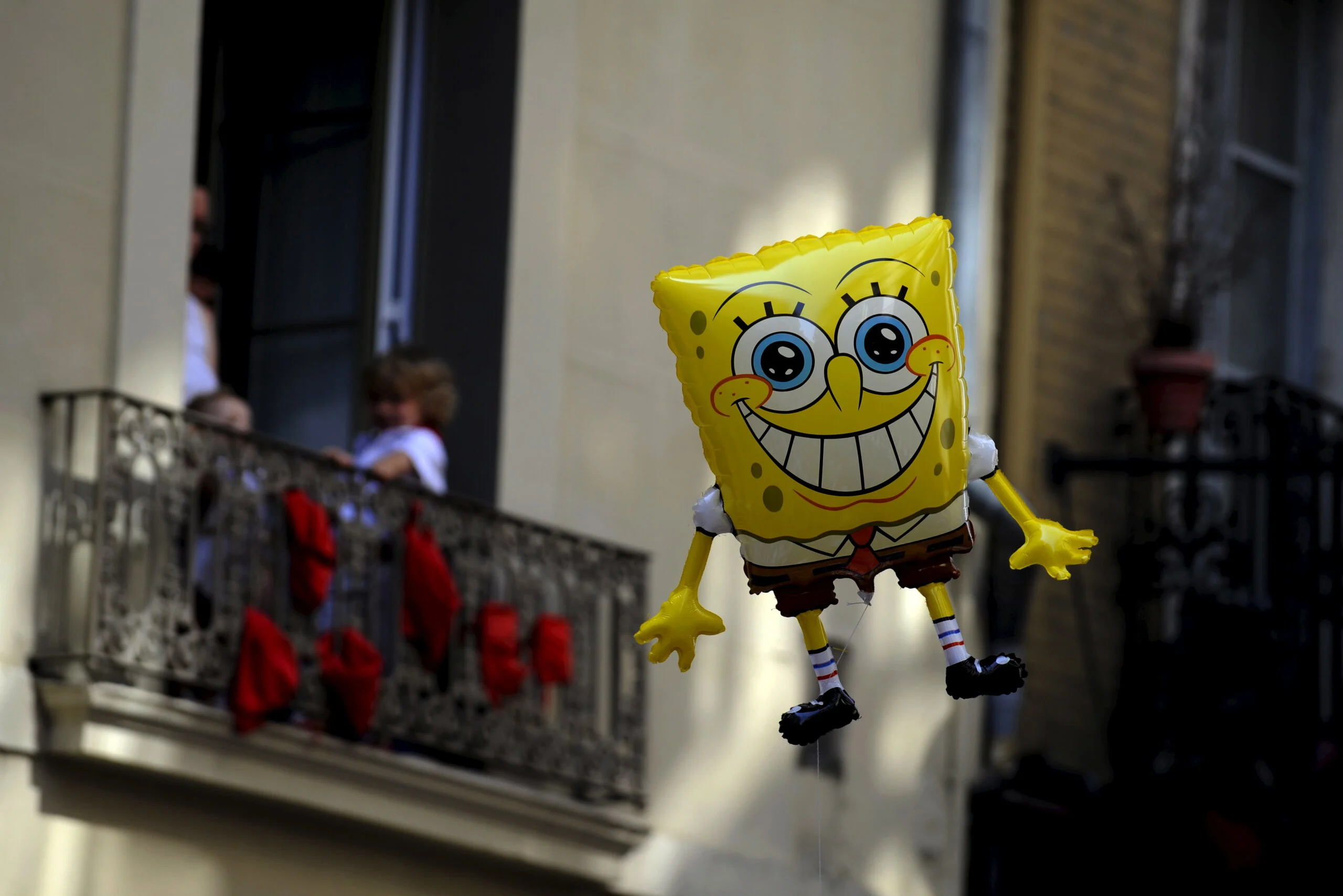 בלון עם דמותו של בובספוג מכנסמרובע