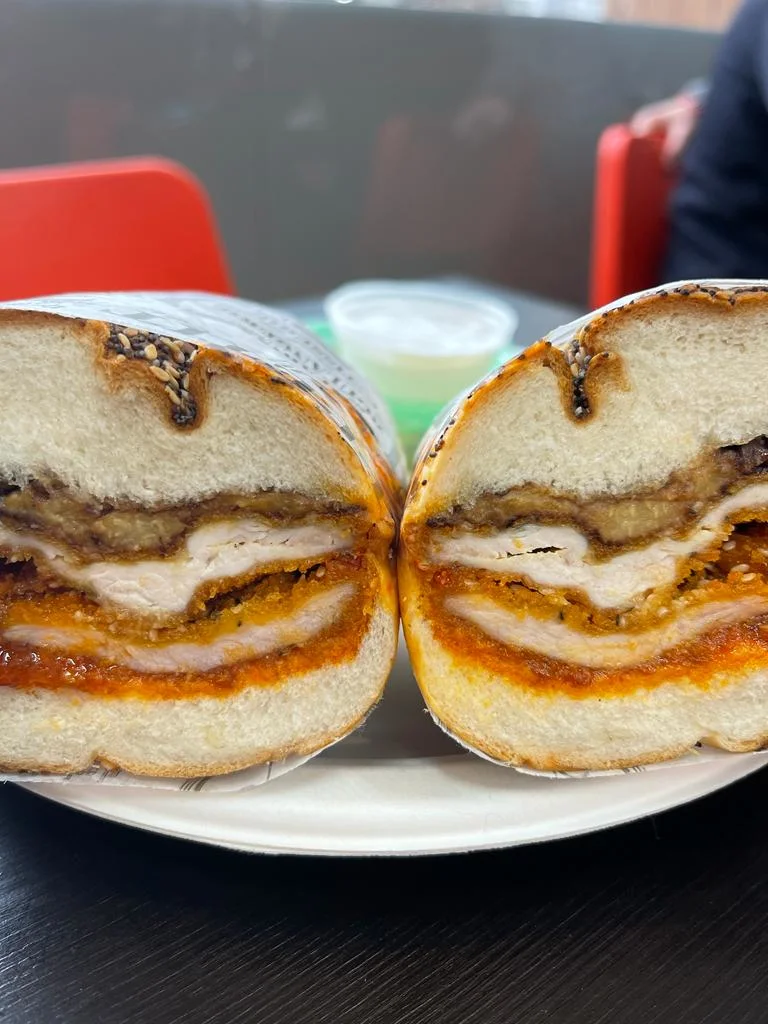 הסנדוויץ' של אמא, סנדוויץ' יום שישי, שניצל בחלה