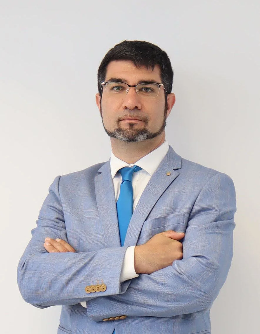 עו''ד אלי נכט