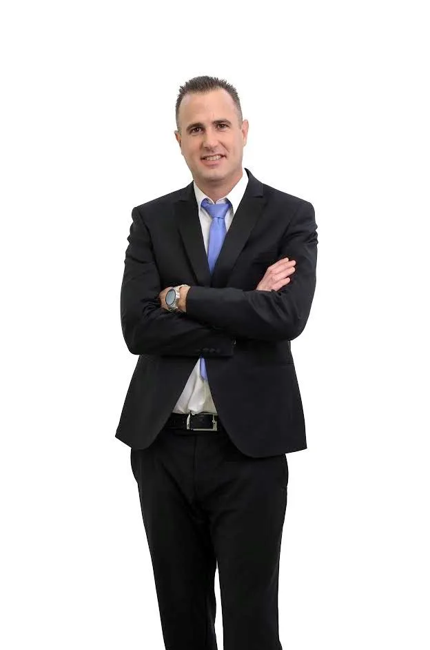 עורך הדין ניר יסלוביץ