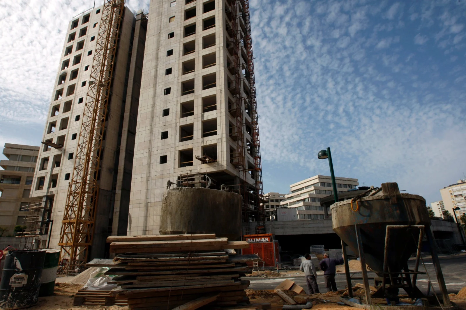 אתר בנייה בתל אביב