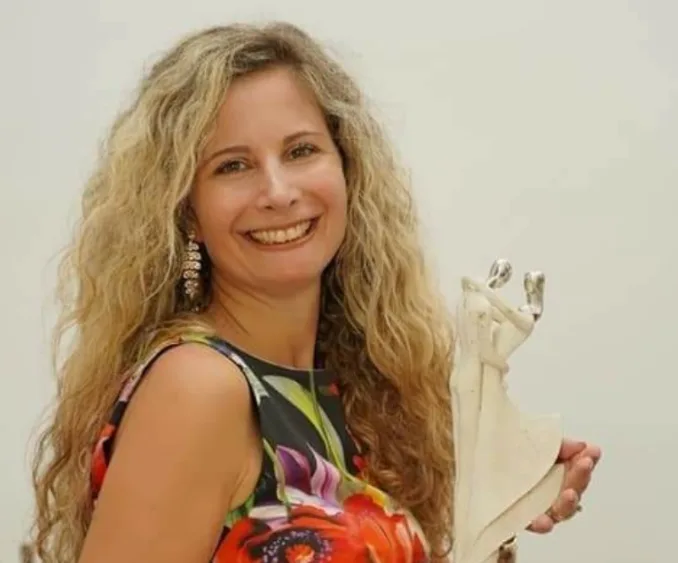 איריס סלומון, פסיכולוגית ומנהלת חברת ספיד דייט