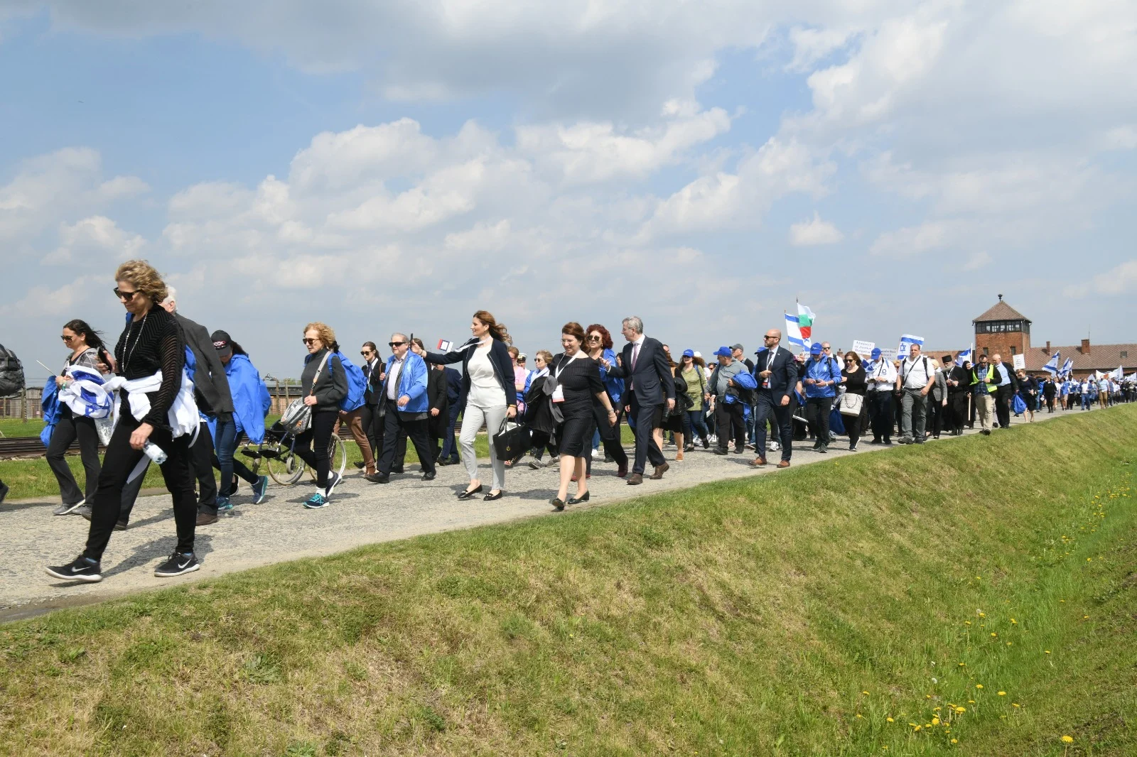 משתתפים ישראלים במצעד החיים לאושוויץ בירקנאו