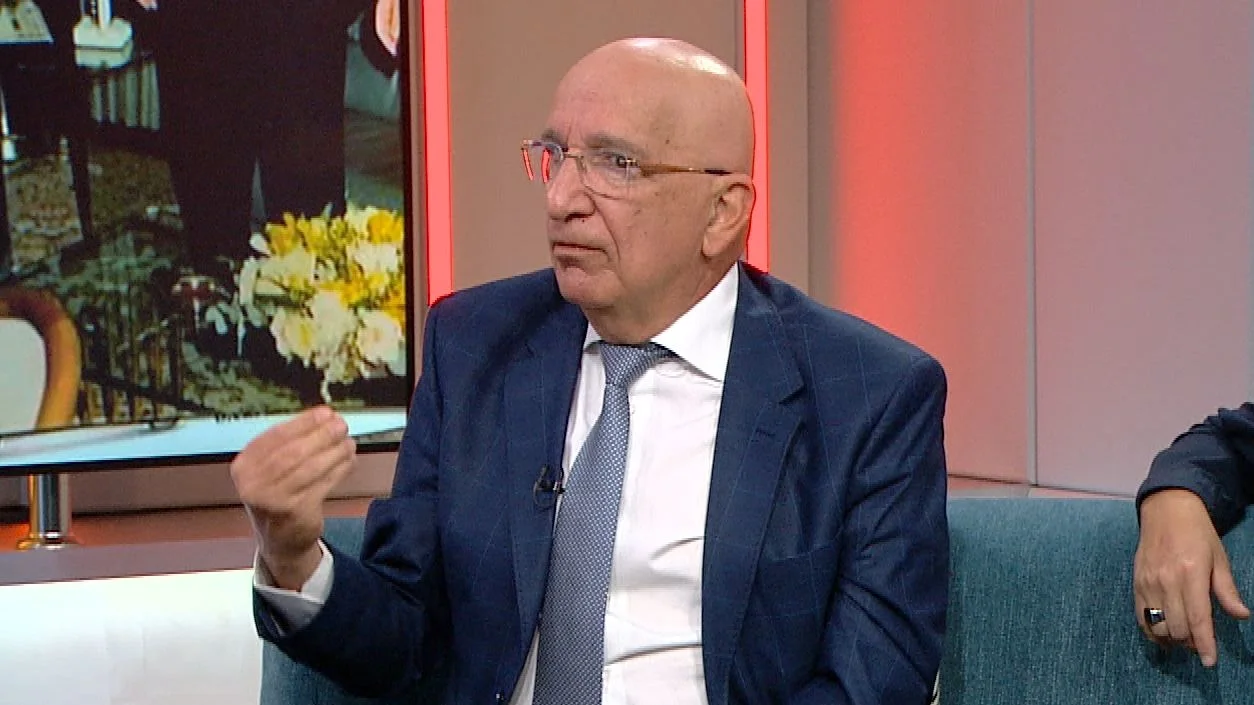 עו''ד ששי גז