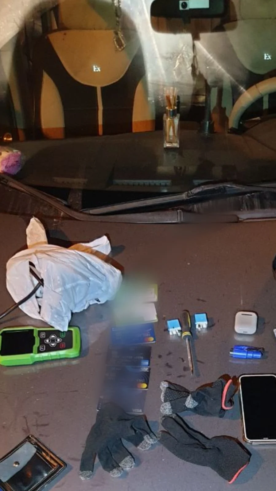 אמצעים שנתפסו אצל גני הרכבים באזור המרכז