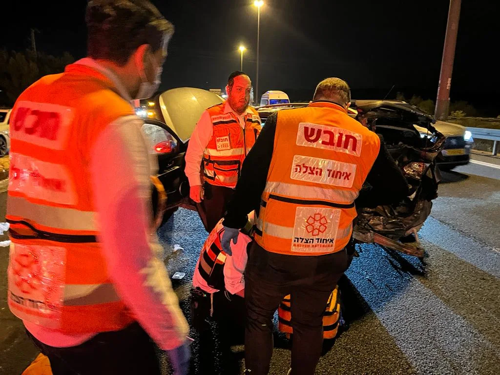 זירת התאונה בכביש 6 סמוך למחלף קריית גת