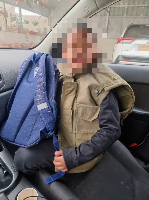 הילד בן ה-8 שנשלח לבית הספר עם שכפ''צ