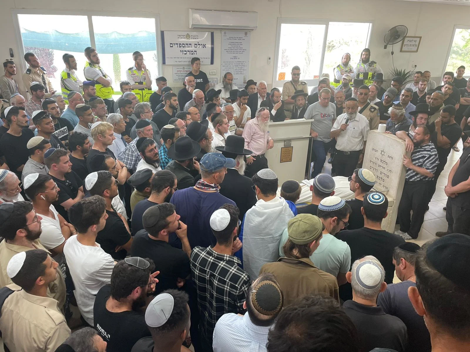 הלווייתו של ויאצ'סלב דניאל גולב