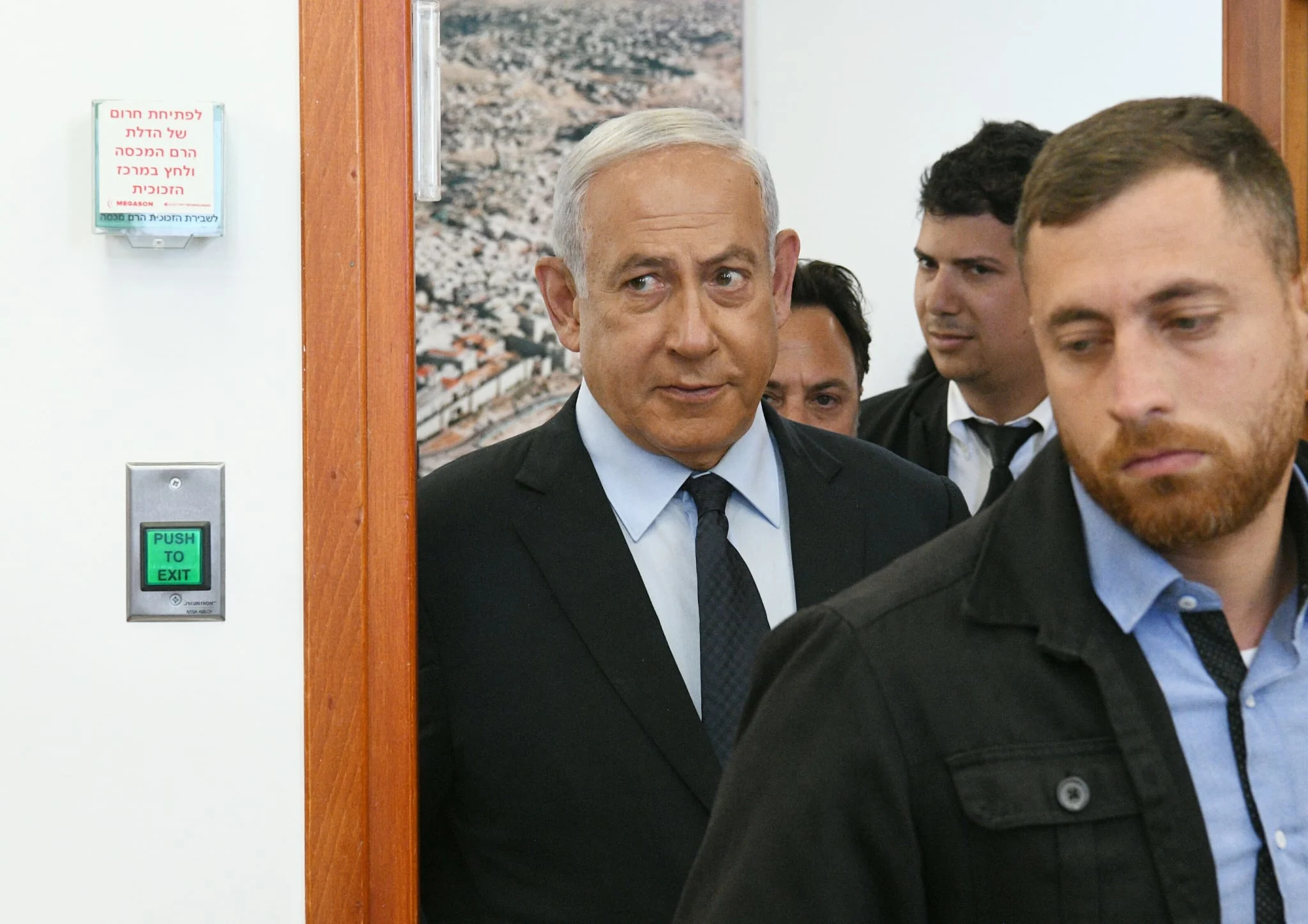 בנימין נתניהו מגיע לביהמ''ש לקראת חקירתו הנגדית של שלמה פילבר