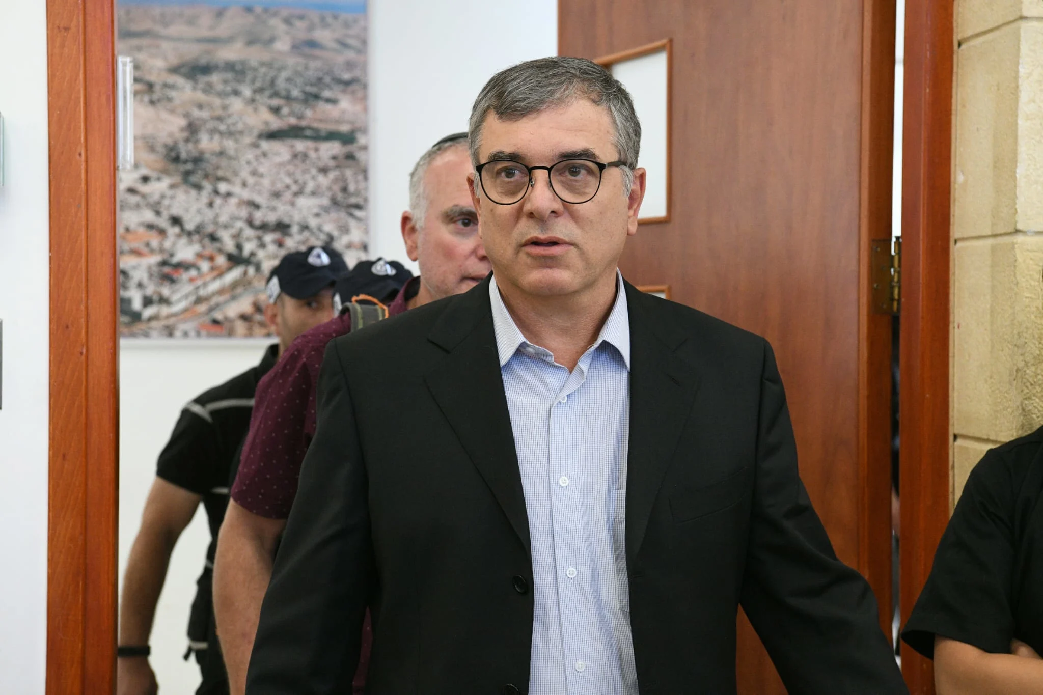 שלמה פילבר מגיע לבית המשפט לקראת חקירתו הנגדית